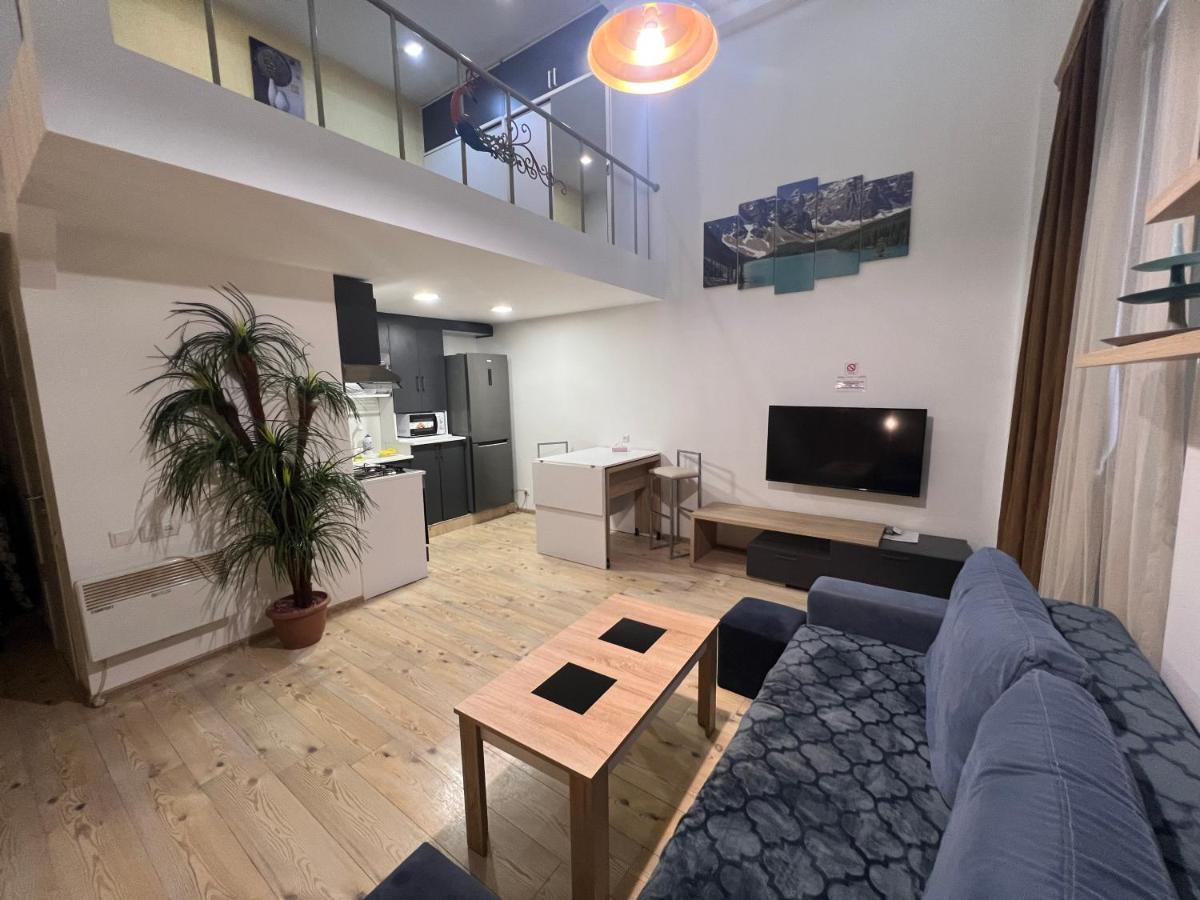 Dublex Apartment In Yerevan Komitas D1 Ngoại thất bức ảnh